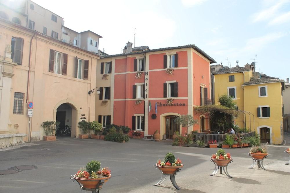 Hotel Charleston Spoleto Buitenkant foto